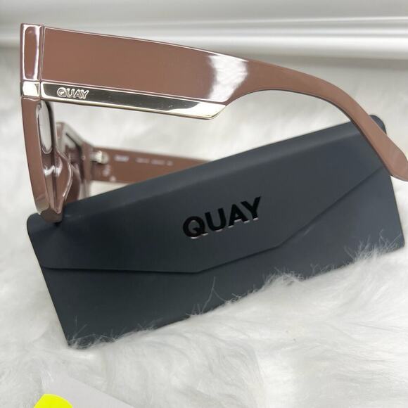 New Women’s Quay Notorious Sunglasses - Picture 3 of 7